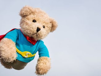 Jouet d'éveil pour bébé : faites le bon choix en fonction de l'âge