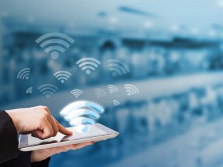 Quels sont les 3 éléments qui composent les objets connectés ?