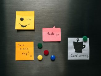 Attention danger : les aimants sur le frigo peuvent être néfastes