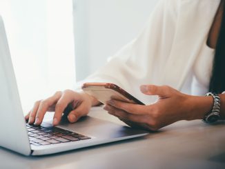 Google Spaces ou Whatsapp : que doit choisir une entreprise