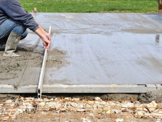 Astuce travaux : utiliser du polyane pour faire une dalle béton